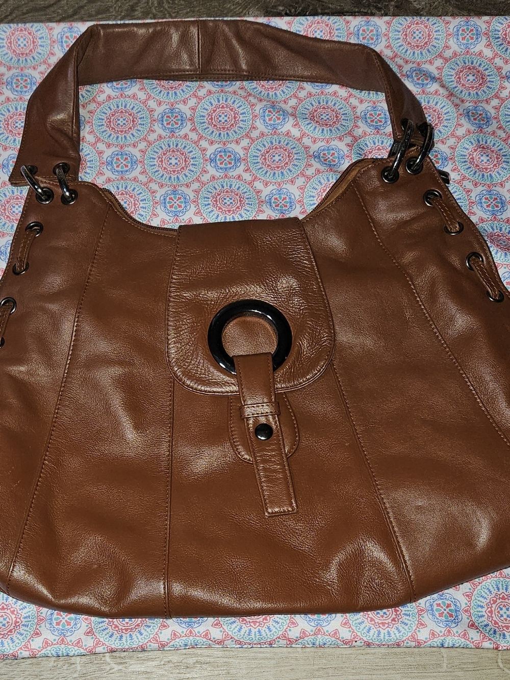 Tote Shoulder Bag in Brown - Stylish Everyday Carry